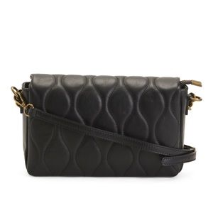 🎉LAST PIECE🎉ROBERTA ROSSI Made In Italy‎ Leather Quilted Crossbody With Chain